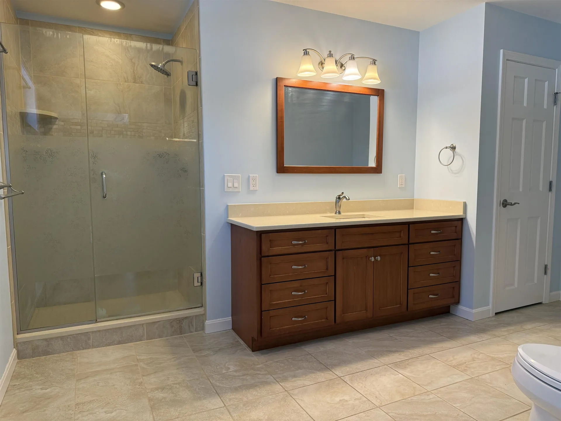 10 Vermont Drive Hartford VT 05001