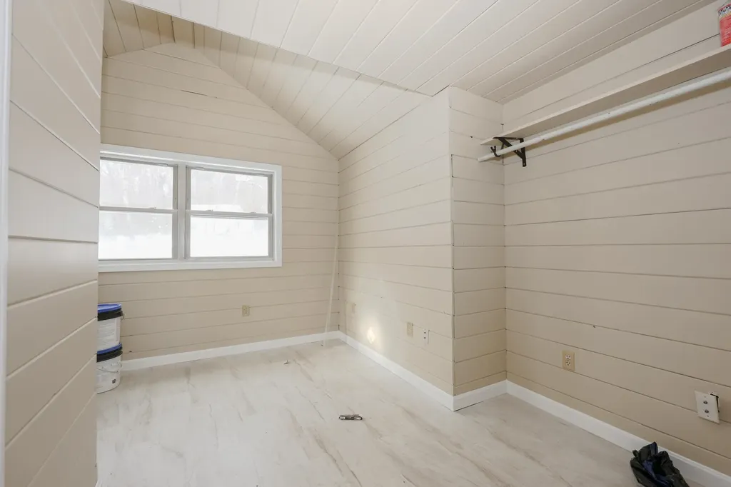 128 N Shore Road Derry NH 03038