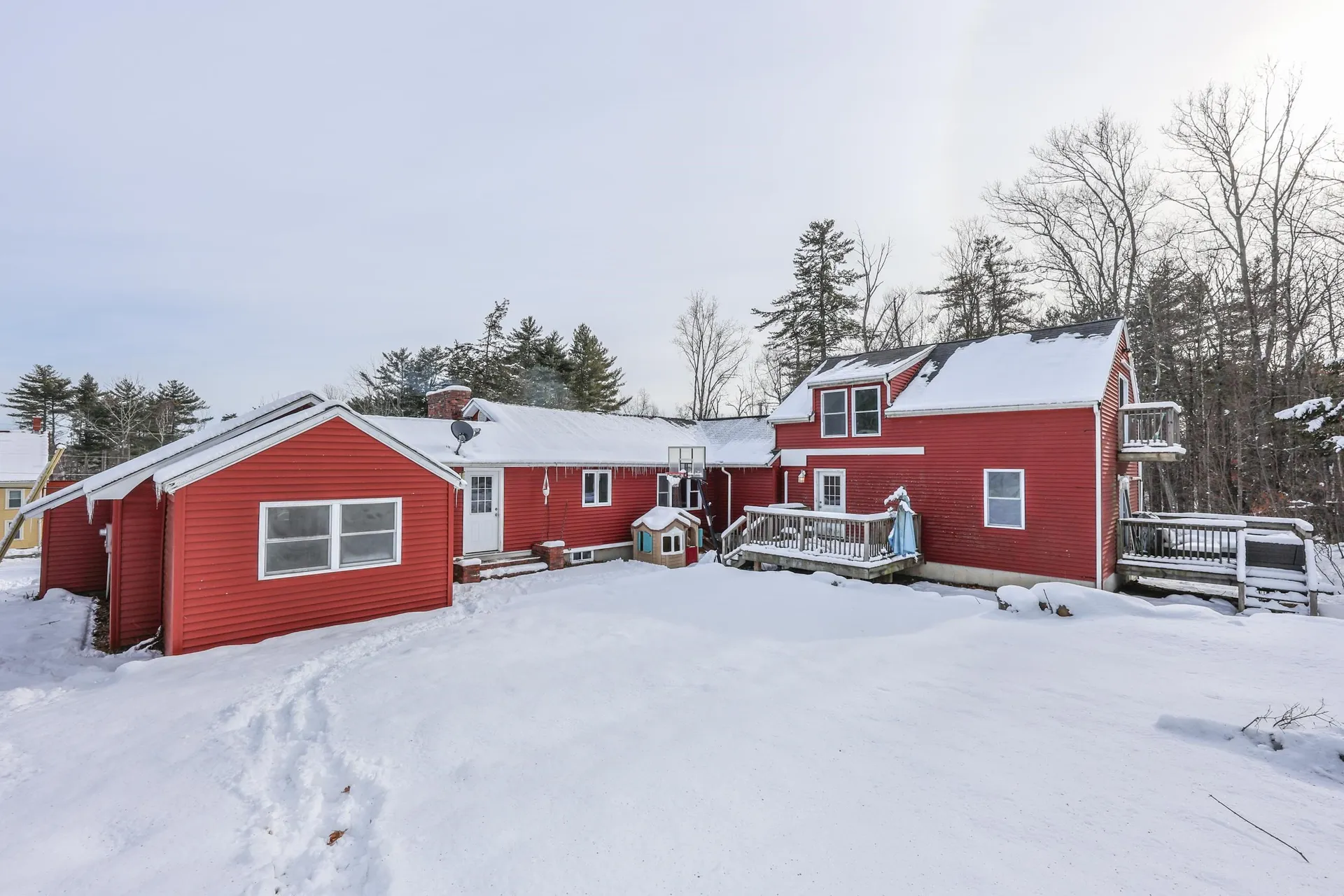 128 N Shore Road Derry NH 03038