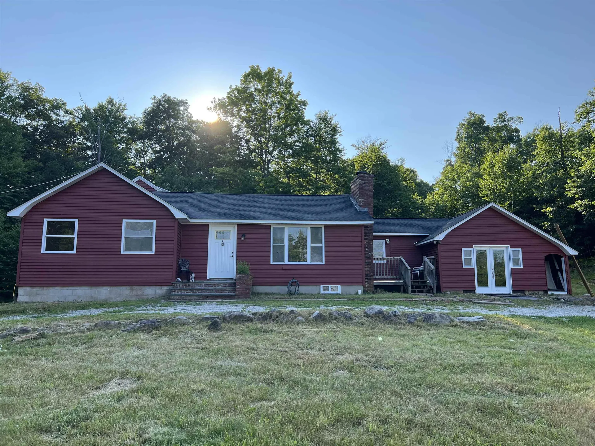 128 N Shore Road Derry NH 03038