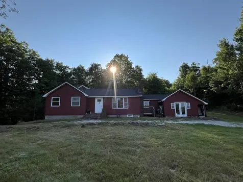 128 N Shore Road Derry NH 03038