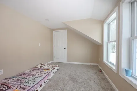 128 N Shore Road Derry NH 03038