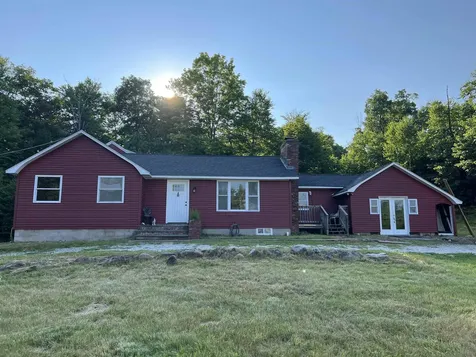 128 N Shore Road Derry NH 03038