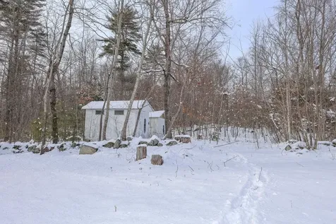 128 N Shore Road Derry NH 03038