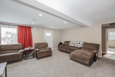 128 N Shore Road Derry NH 03038