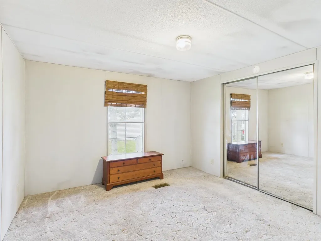 13 Nh Route 145 Colebrook NH 03576