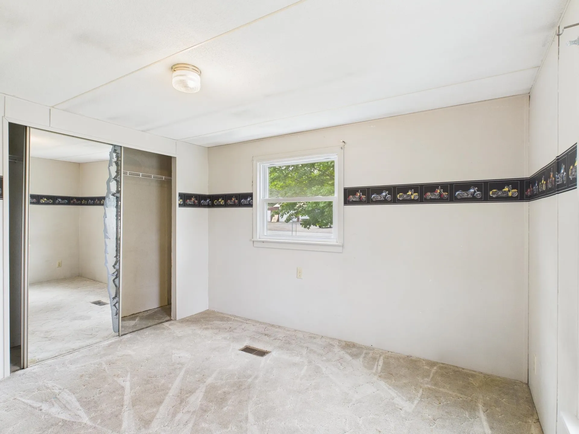 13 Nh Route 145 Colebrook NH 03576