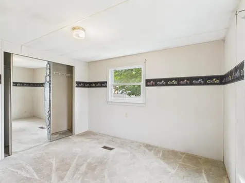 13 Nh Route 145 Colebrook NH 03576