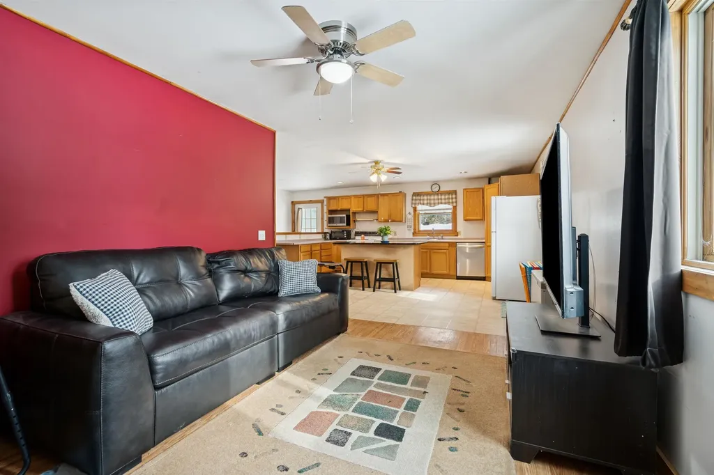 9 Cherry Hill Road Grafton NH 03240