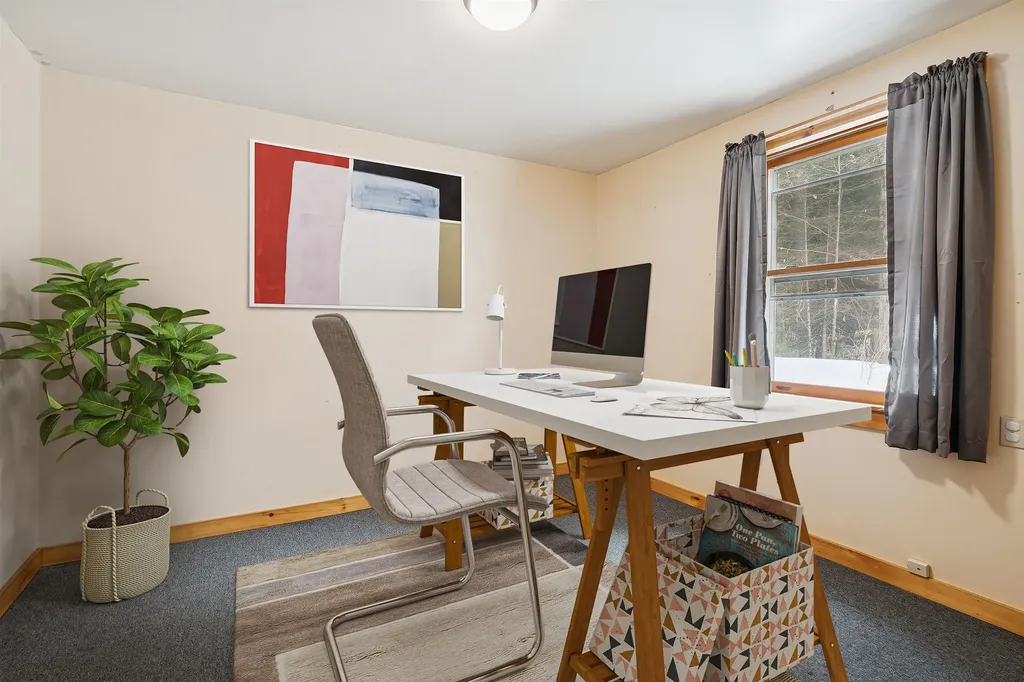 9 Cherry Hill Road Grafton NH 03240