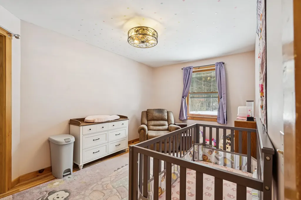 9 Cherry Hill Road Grafton NH 03240