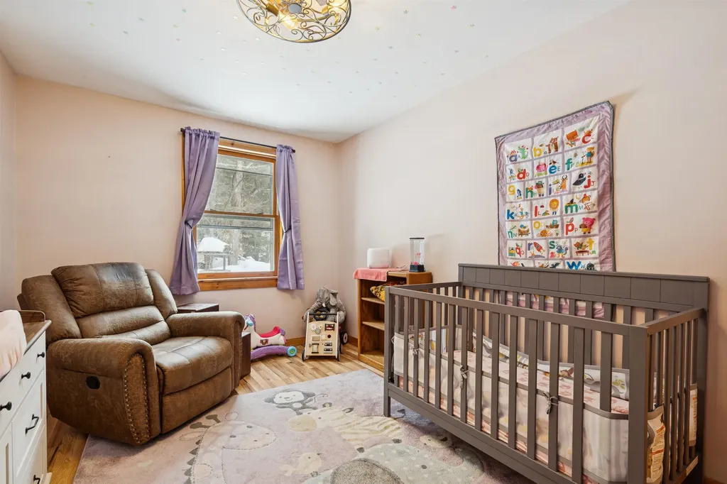 9 Cherry Hill Road Grafton NH 03240