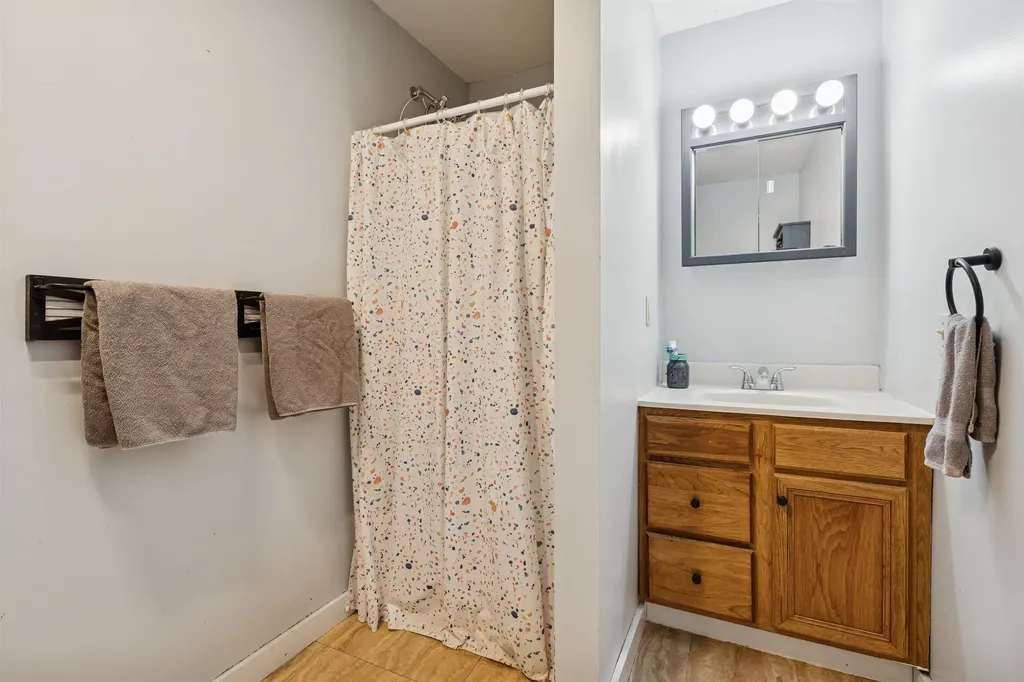 9 Cherry Hill Road Grafton NH 03240