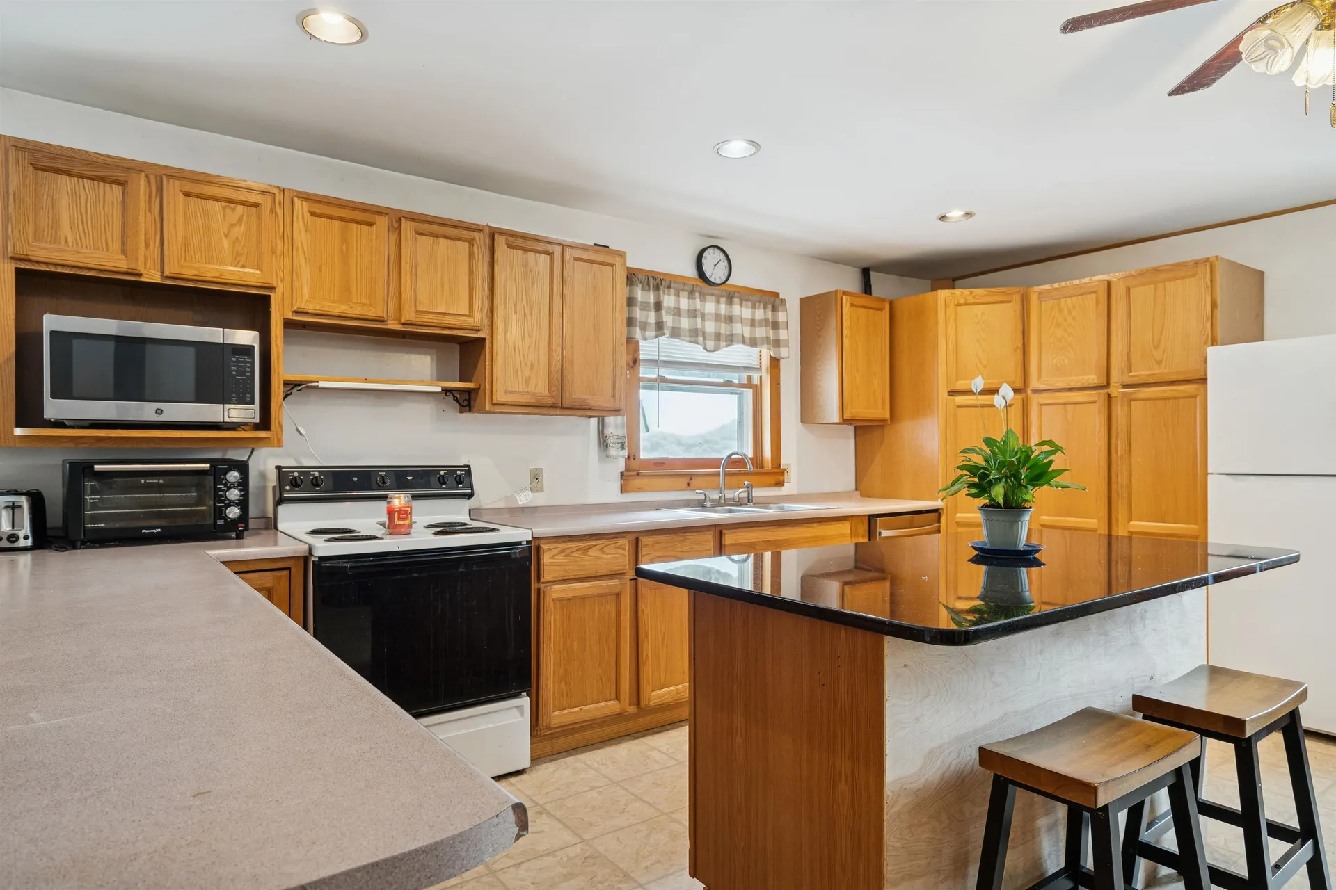 9 Cherry Hill Road Grafton NH 03240