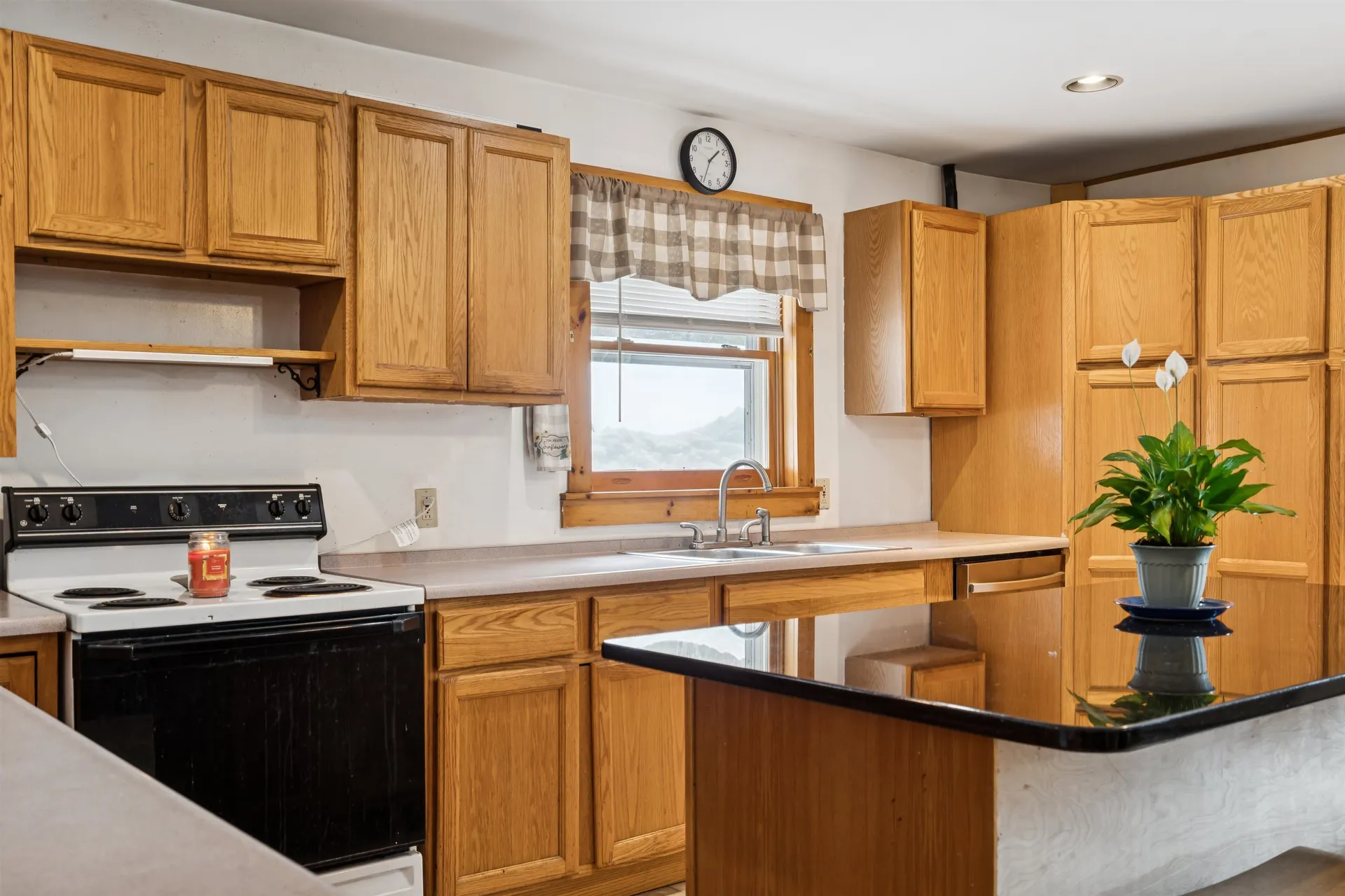 9 Cherry Hill Road Grafton NH 03240