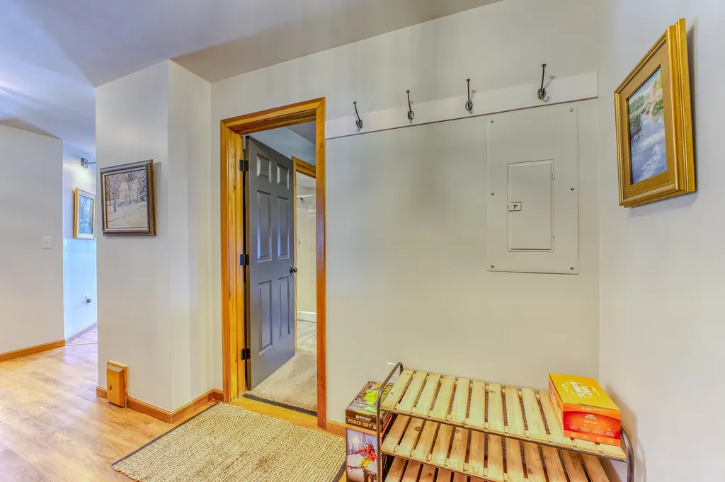 20 Crossing Drive Woodstock NH 03293