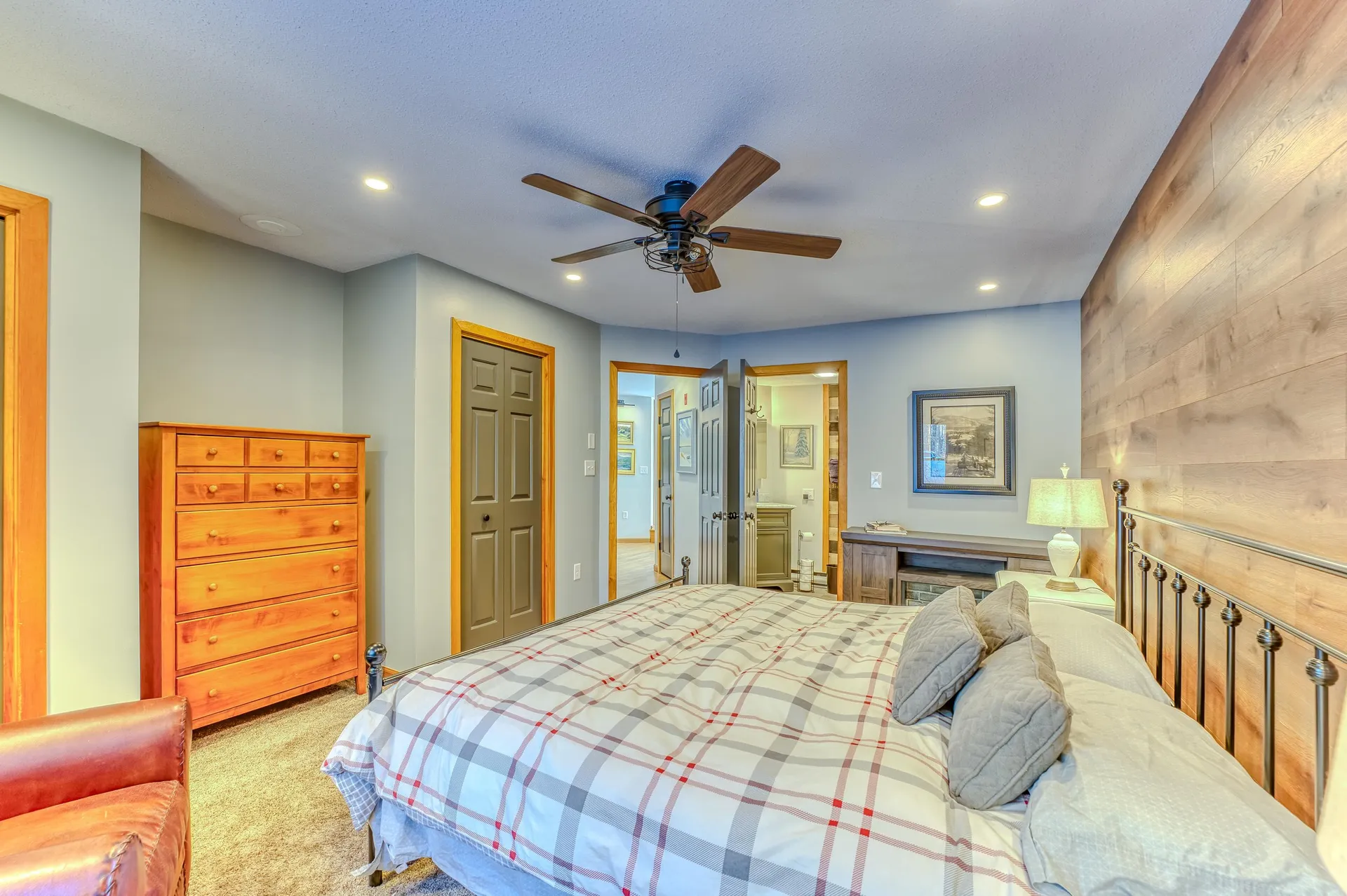 20 Crossing Drive Woodstock NH 03293