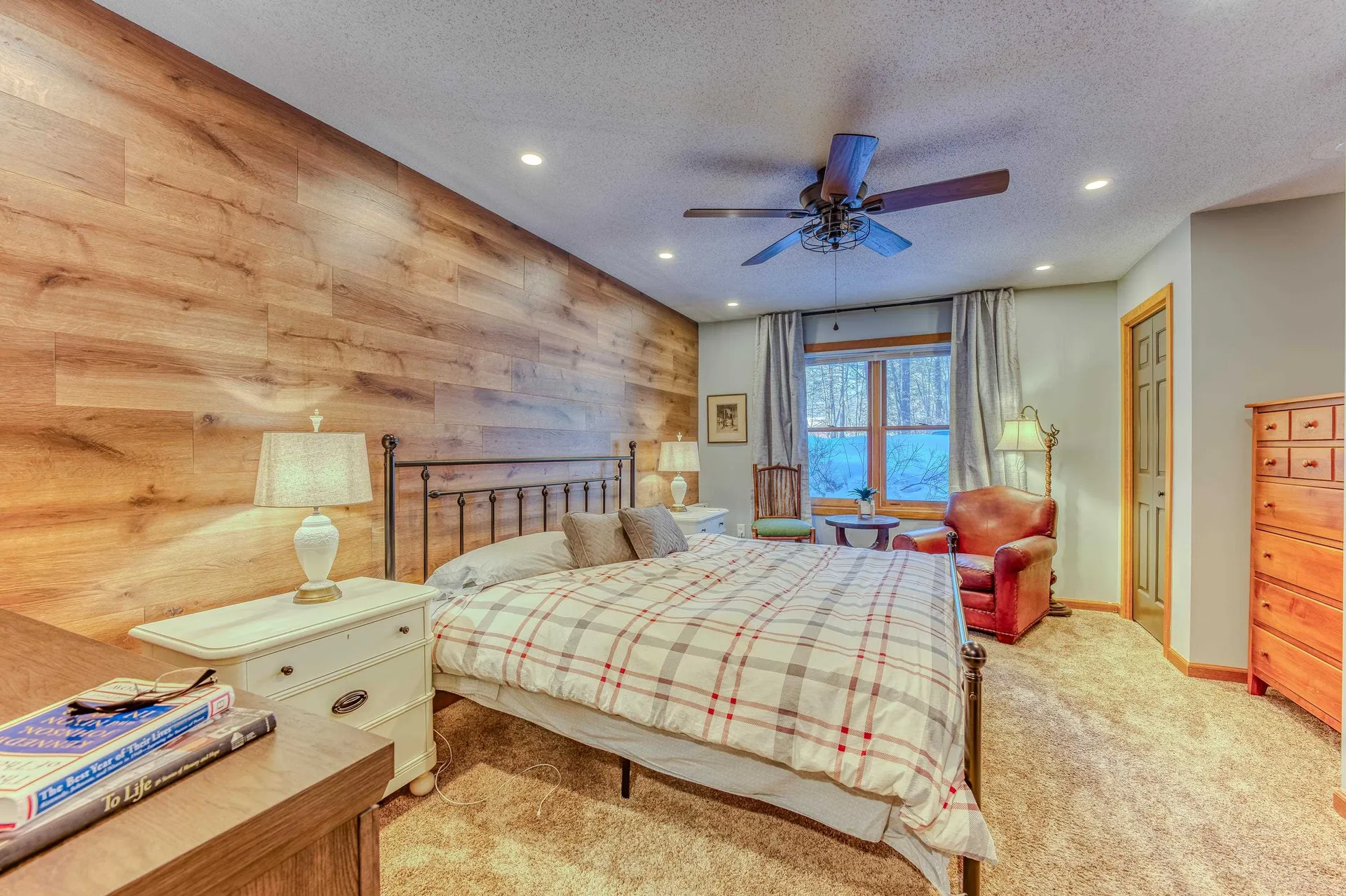 20 Crossing Drive Woodstock NH 03293