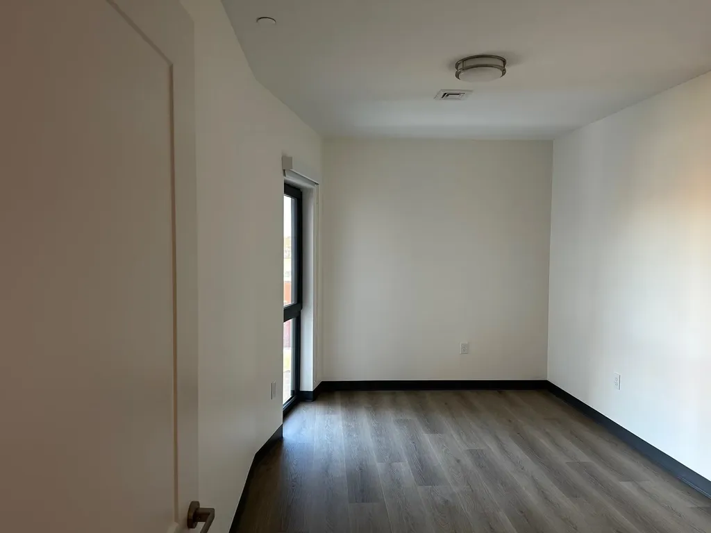 55 North Main Street Rochester NH 03867