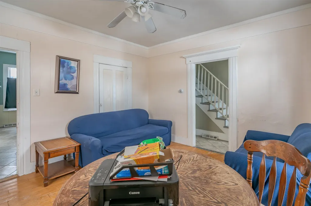 10 Malvern Street Manchester NH 03104