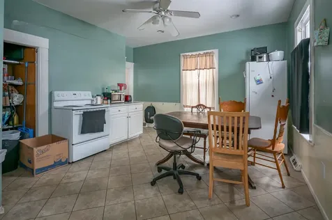 10 Malvern Street Manchester NH 03104