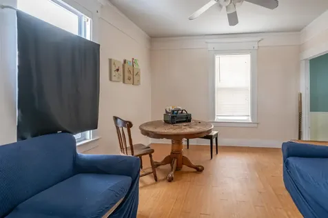 10 Malvern Street Manchester NH 03104