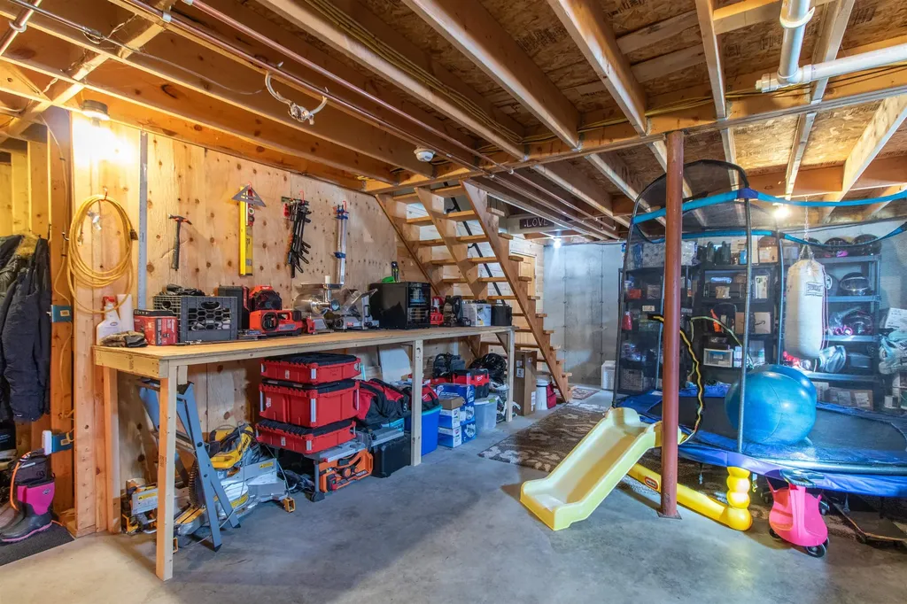 99 Veterinary Lane Brownington VT 05860