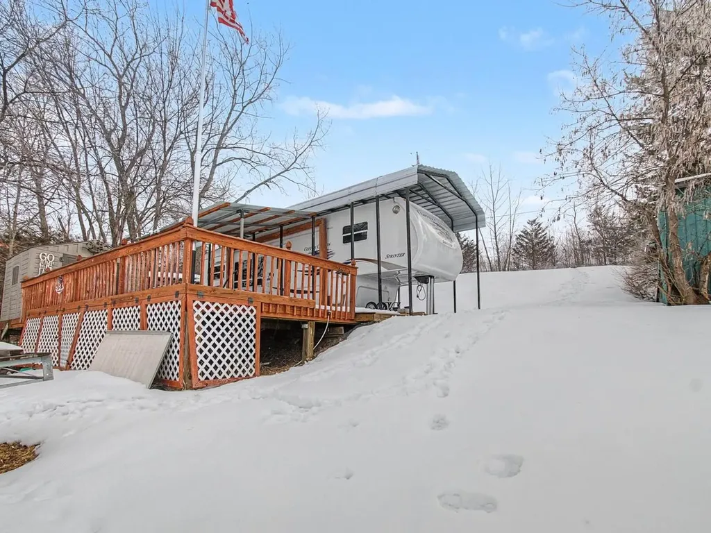 9 Sampson Road Orwell VT 05760