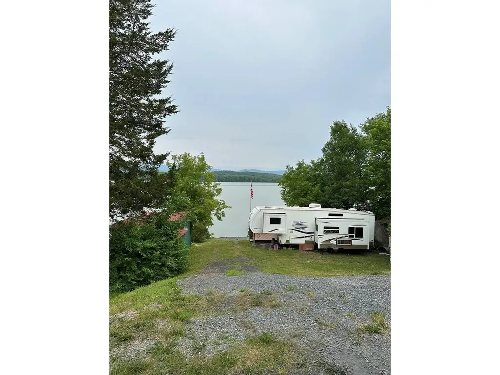 9 Sampson Road Orwell VT 05760