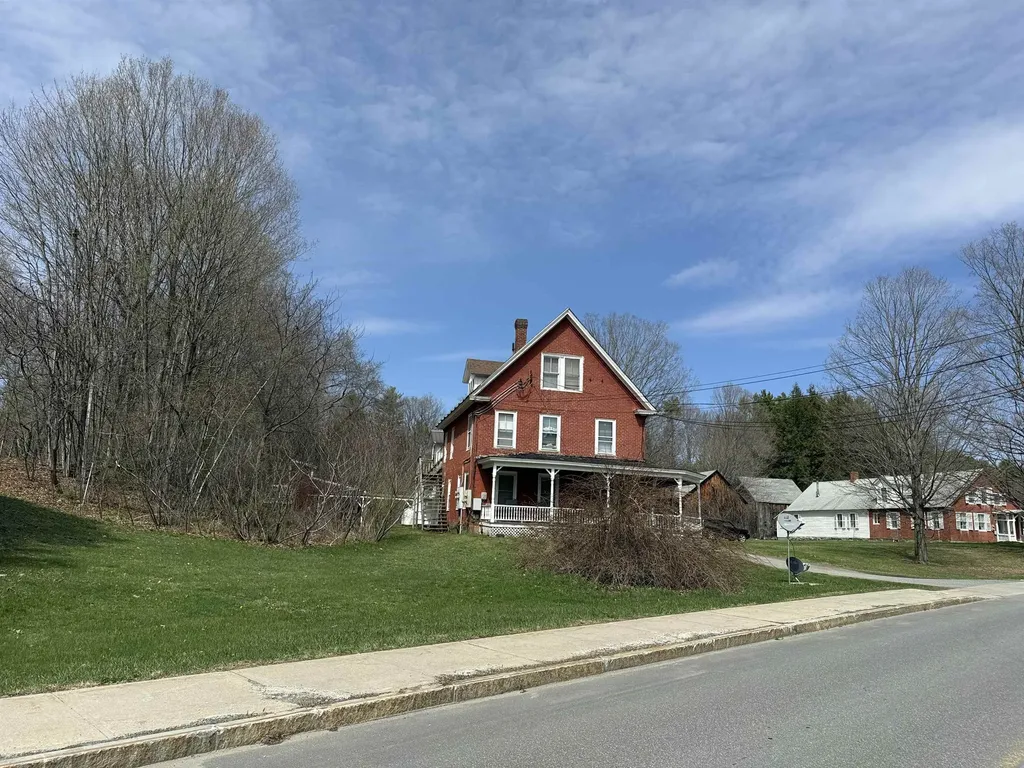 65 Giddings Street Springfield VT 05150