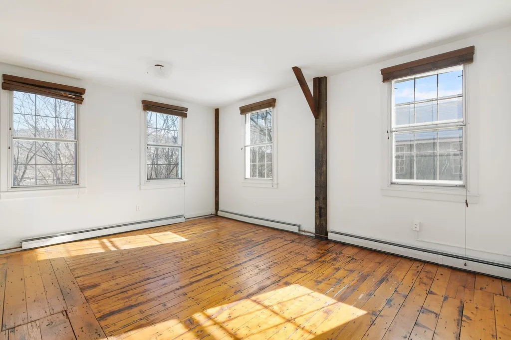 116 Birge Street Brattleboro VT 05301