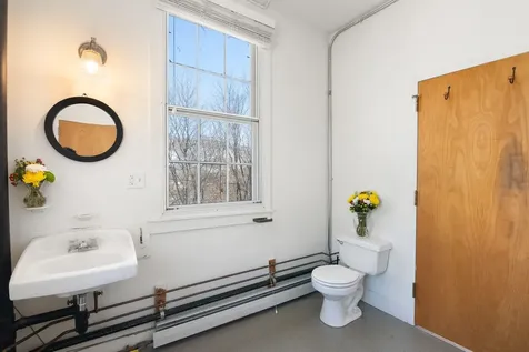 116 Birge Street Brattleboro VT 05301