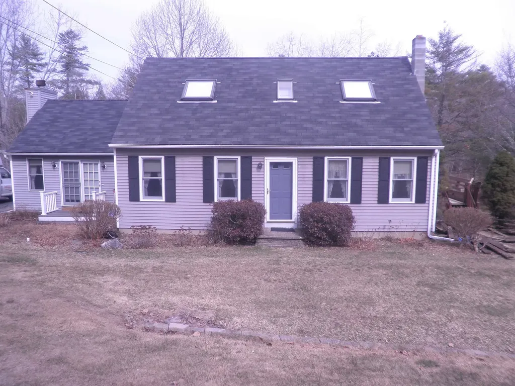 18 Manor View Drive Raymond NH 03077