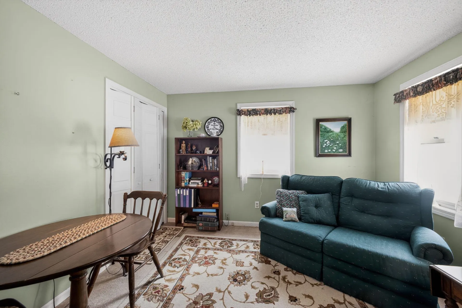 18 Manor View Drive Raymond NH 03077