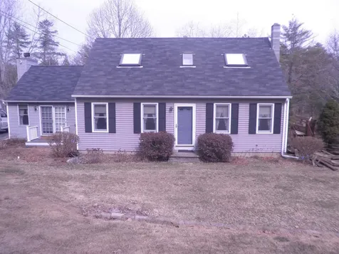 18 Manor View Drive Raymond NH 03077