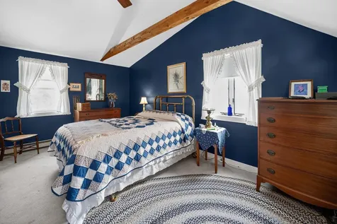 18 Manor View Drive Raymond NH 03077