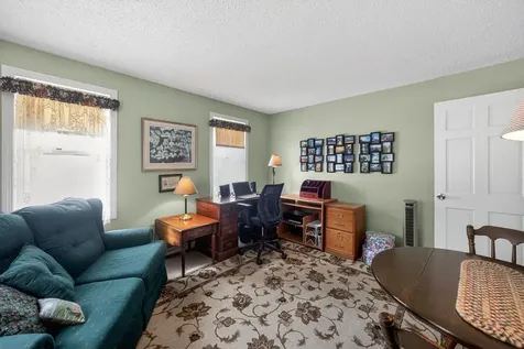 18 Manor View Drive Raymond NH 03077