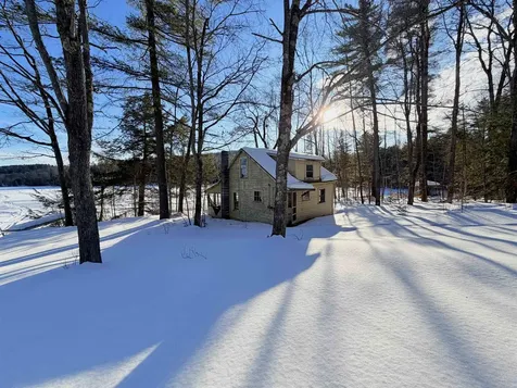 18 Ledge Road Croydon NH 03773