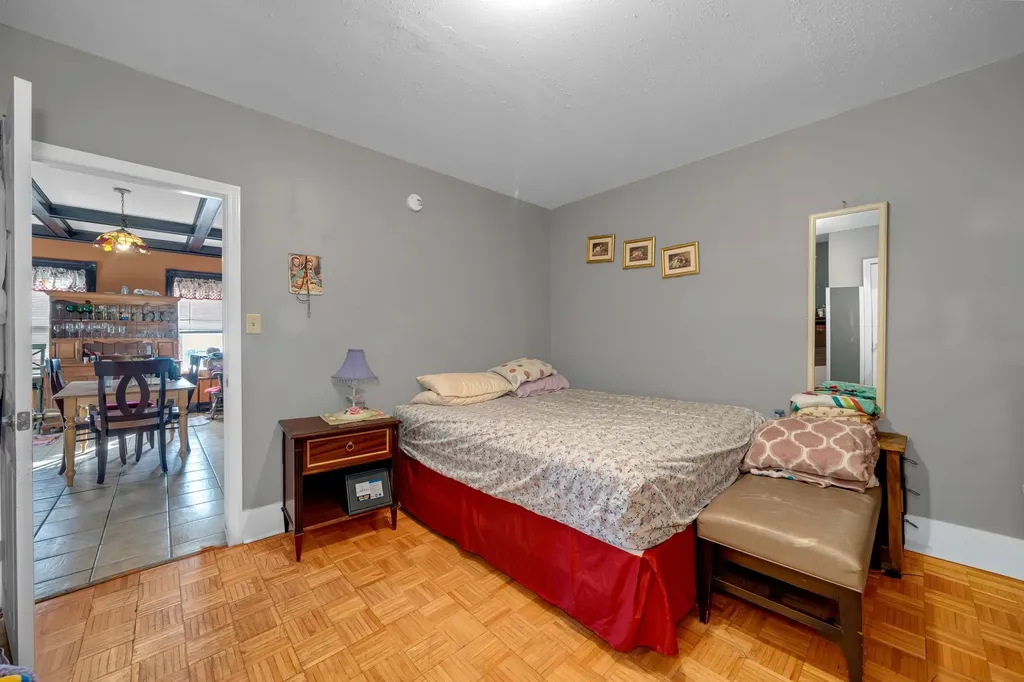 103 Ash Street Nashua NH 03060-4543