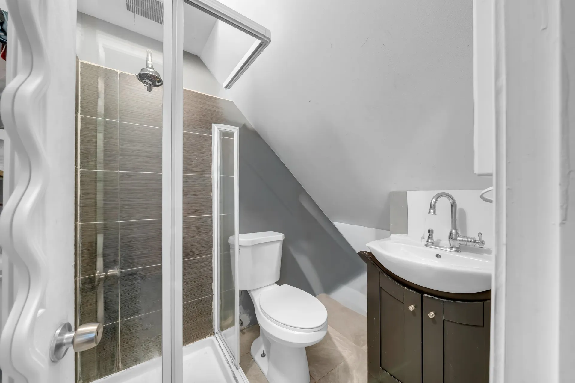 103 Ash Street Nashua NH 03060-4543