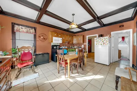 103 Ash Street Nashua NH 03060-4543