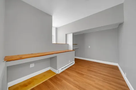 103 Ash Street Nashua NH 03060-4543