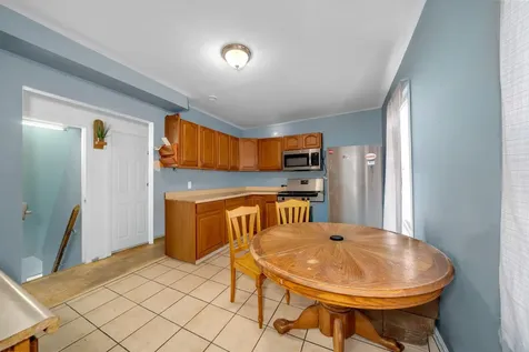 103 Ash Street Nashua NH 03060-4543