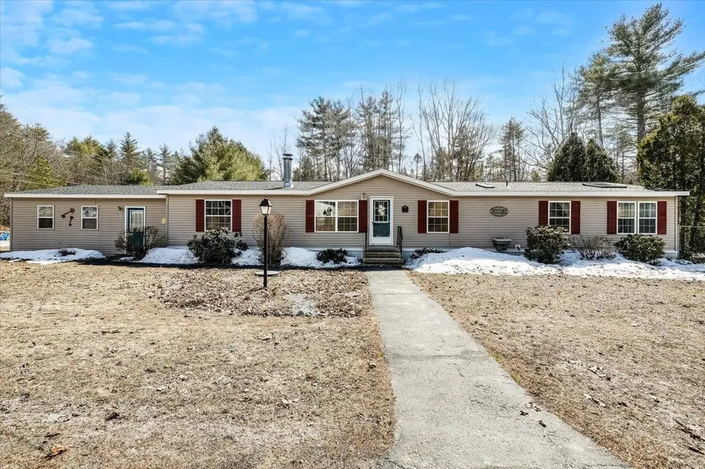 5 Pamela Drive Hopkinton NH 03229