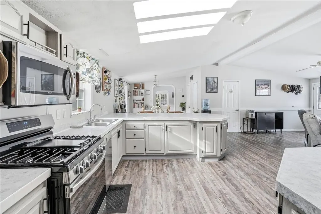 5 Pamela Drive Hopkinton NH 03229