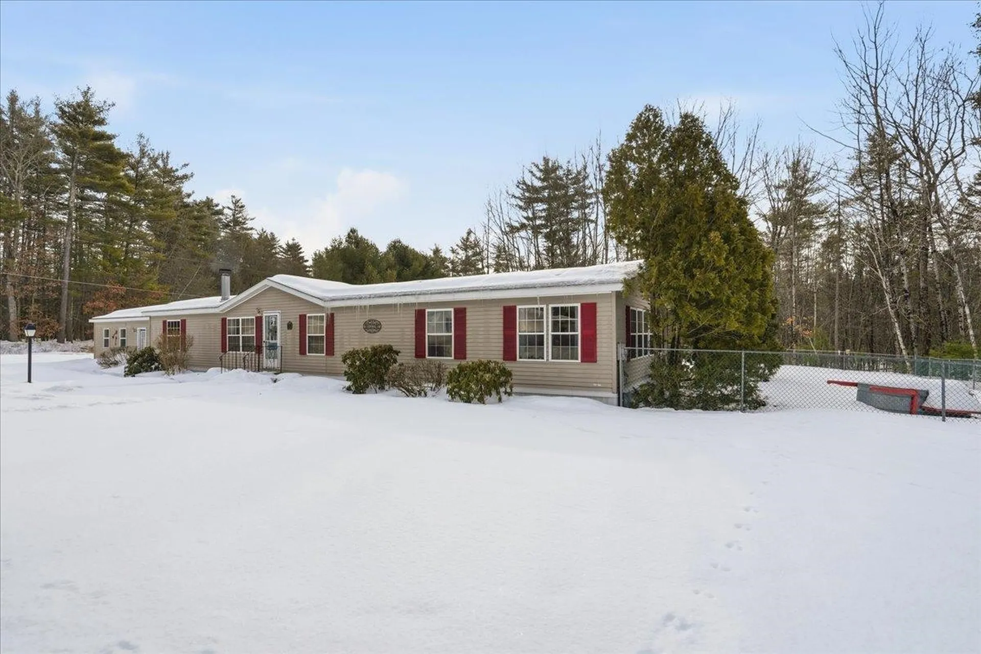 5 Pamela Drive Hopkinton NH 03229