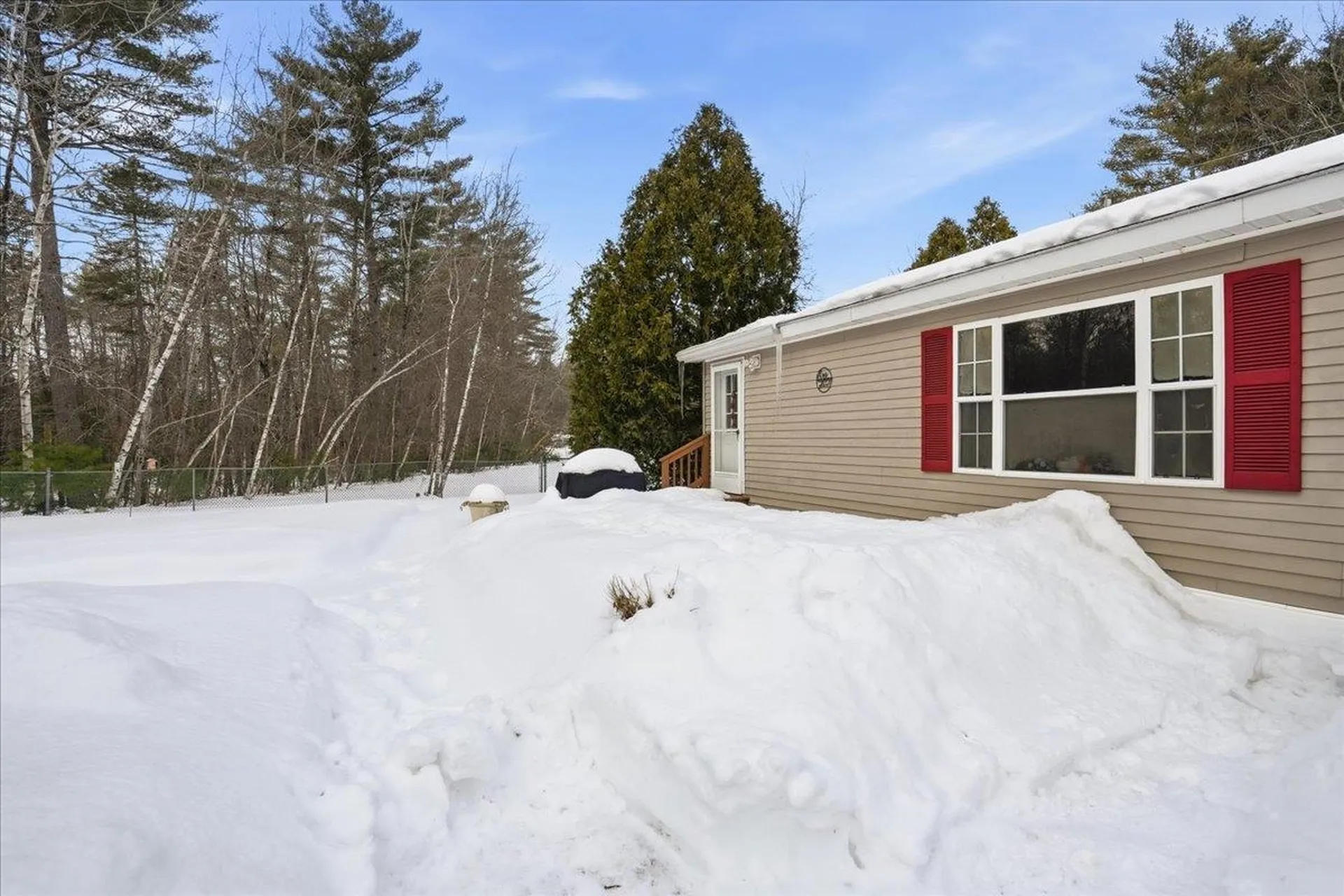 5 Pamela Drive Hopkinton NH 03229