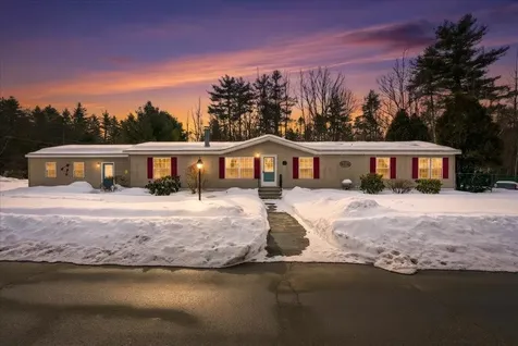 5 Pamela Drive Hopkinton NH 03229