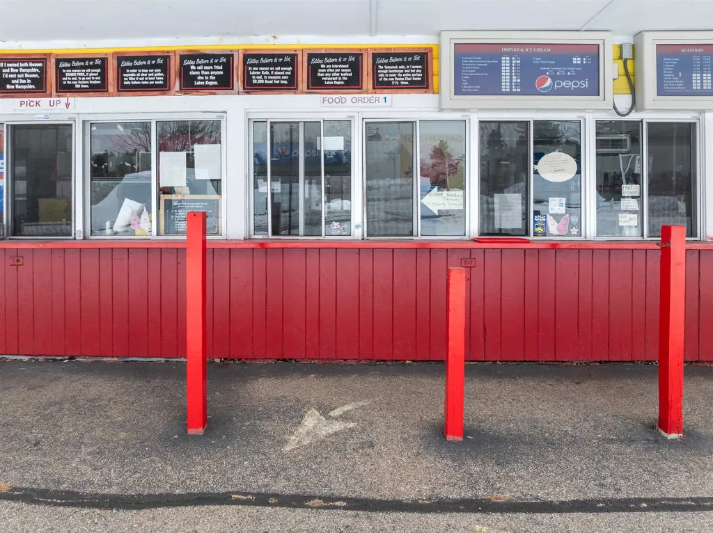 691 Endicott Street N Laconia NH 03246