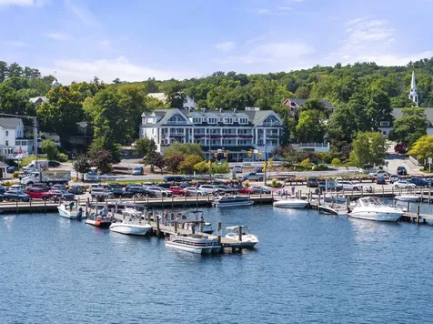 691 Endicott Street N Laconia NH 03246